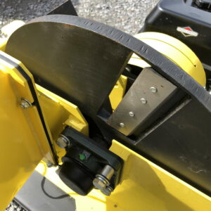 76.5000_05_wood-chipper-g2-briggs-and-stratton-4hp-ironbaltic