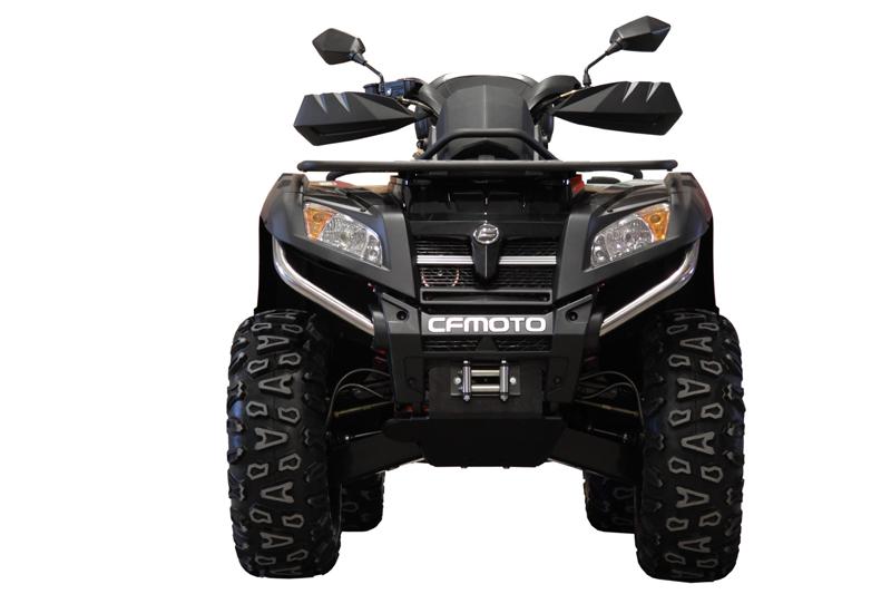 02.8800_03_iron_baltic_plastic_skid_plate_cforce_800_1