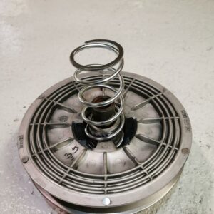 80.310_02_CanAm-variator-spring-heavy-duty-tires-ironbaltic_0